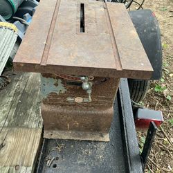 Vintage Atlas Power King Tool Corp Model 3001 Bench Top Table Saw  50's No Motor 