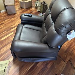 Golden Comfort Zone Recliner Lift Chair