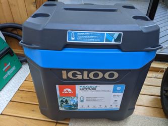 Igloo 58L / 62-quart Maxcold Latitude Roller