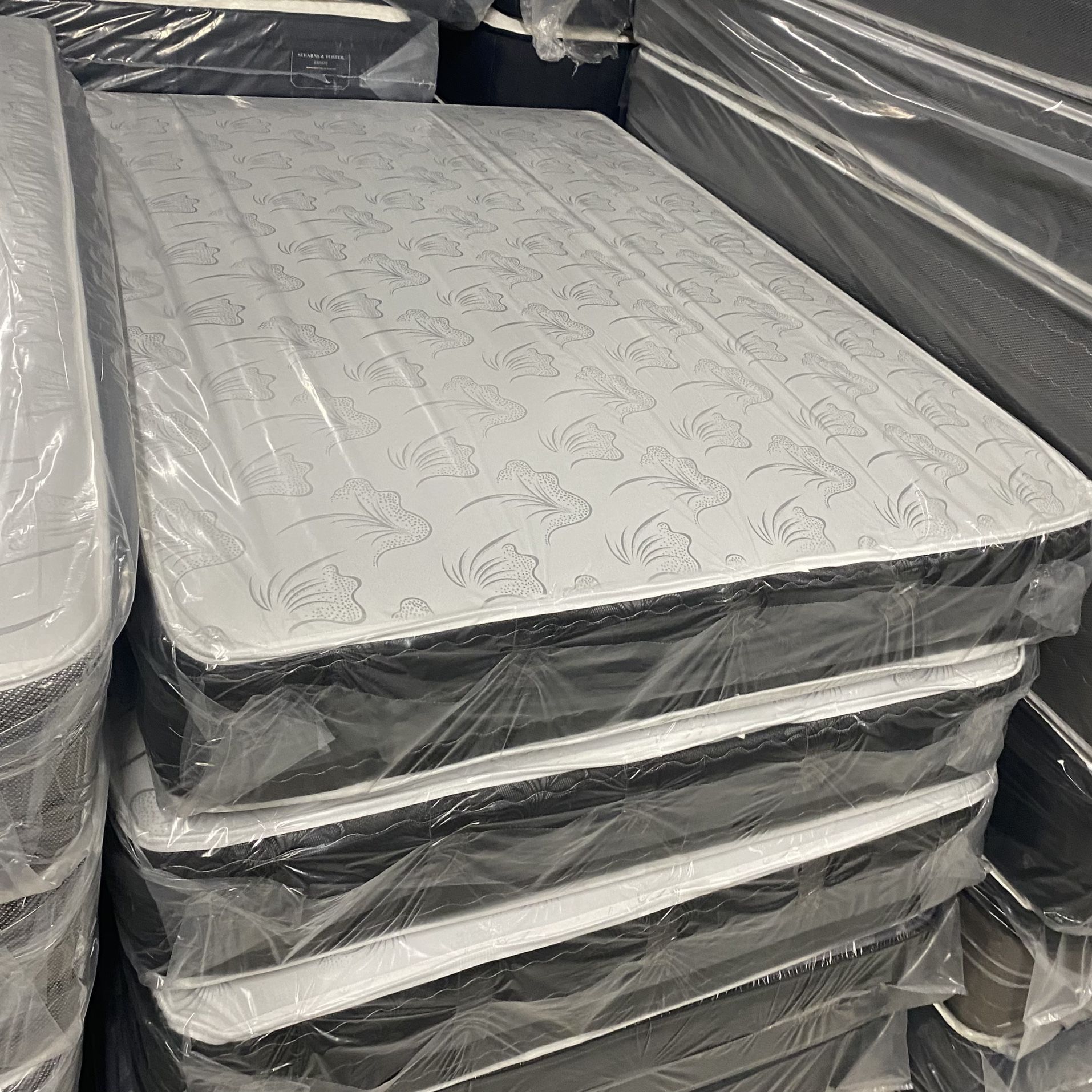 Full Size Mattress 10 Inches Thick Excellent Comfort Also Available: Twin, Queen And King New From Factory Delivery Available