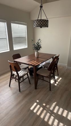 Dining Table + chairs