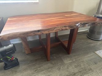 Live edge decorative coffee table
