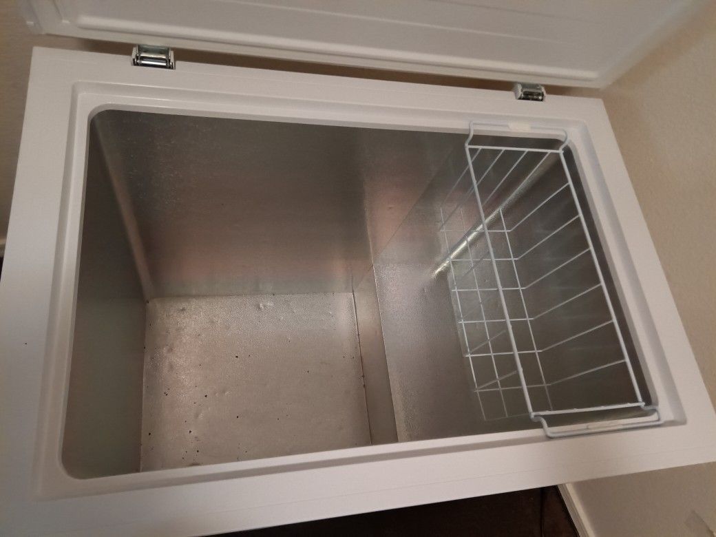 Hisense Freezer
