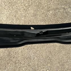 16-23 TACOMA Black Front End Windshield Wiper Cowl Vent Panel Unit Factory OEM