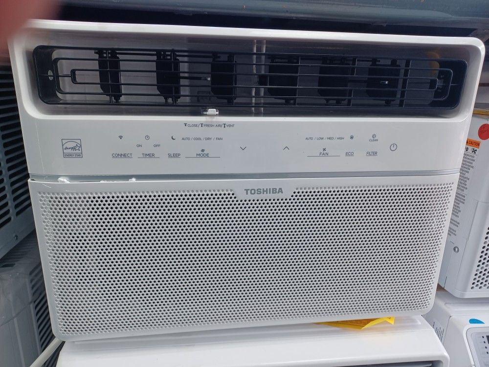 12000btu Windows Ac By Toshiba WiFi Smart. Complete Set New In Box With Warranty