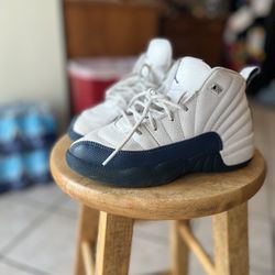 $40 KIDS RETRO 12!! Size 2