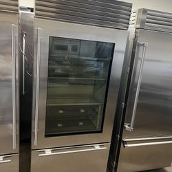 SUB ZERO 36”WIDE BUILT IN STAINLESS STEEL BOTTOM FREEZER REFRIGERATOR 