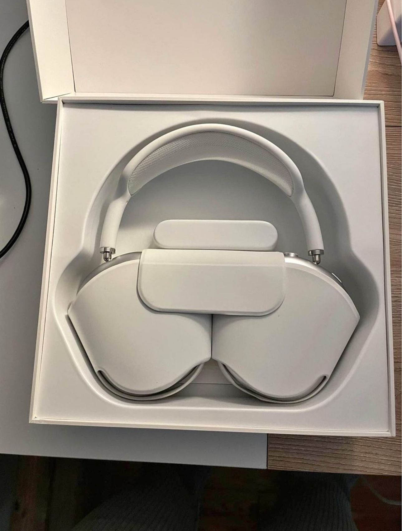 AirPods Max Silver 