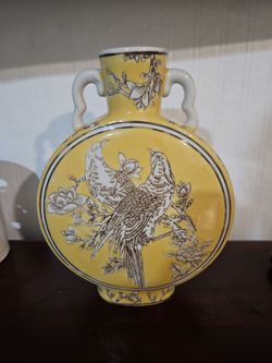 Yellow decorative flask vase