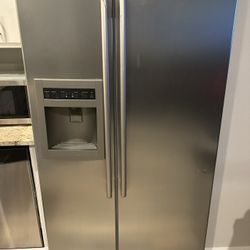 LG Fridge - Great Condition