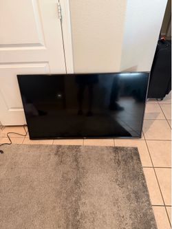 50” TCL Smart TV