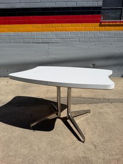 Mid-Century Modern White Laminate Extension Dining Table – Chrome Base