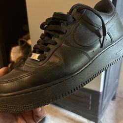 Black Nike Air Force 1 Size 10.5