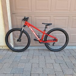 SPECIALIZED ROCKHOPPER SPORT 27.5 INCH MOUNTAIN BIKE LIKE NEW ( CHECK MY OTHER BIKES)