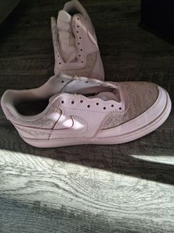 Womens lace nikes size 8
