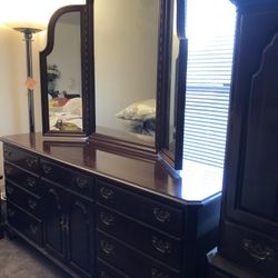 Ethan Allen Bedroom Dresser
