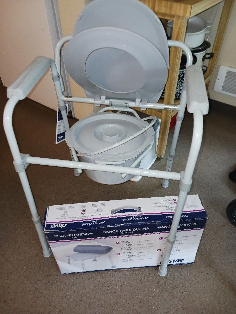 Medical Supplies Drive Brand New Folding Steel Commode Pre-assembled Lightweight Easy To Store Bench /Requires No Tools/ 350 Lb Capacity On Both!