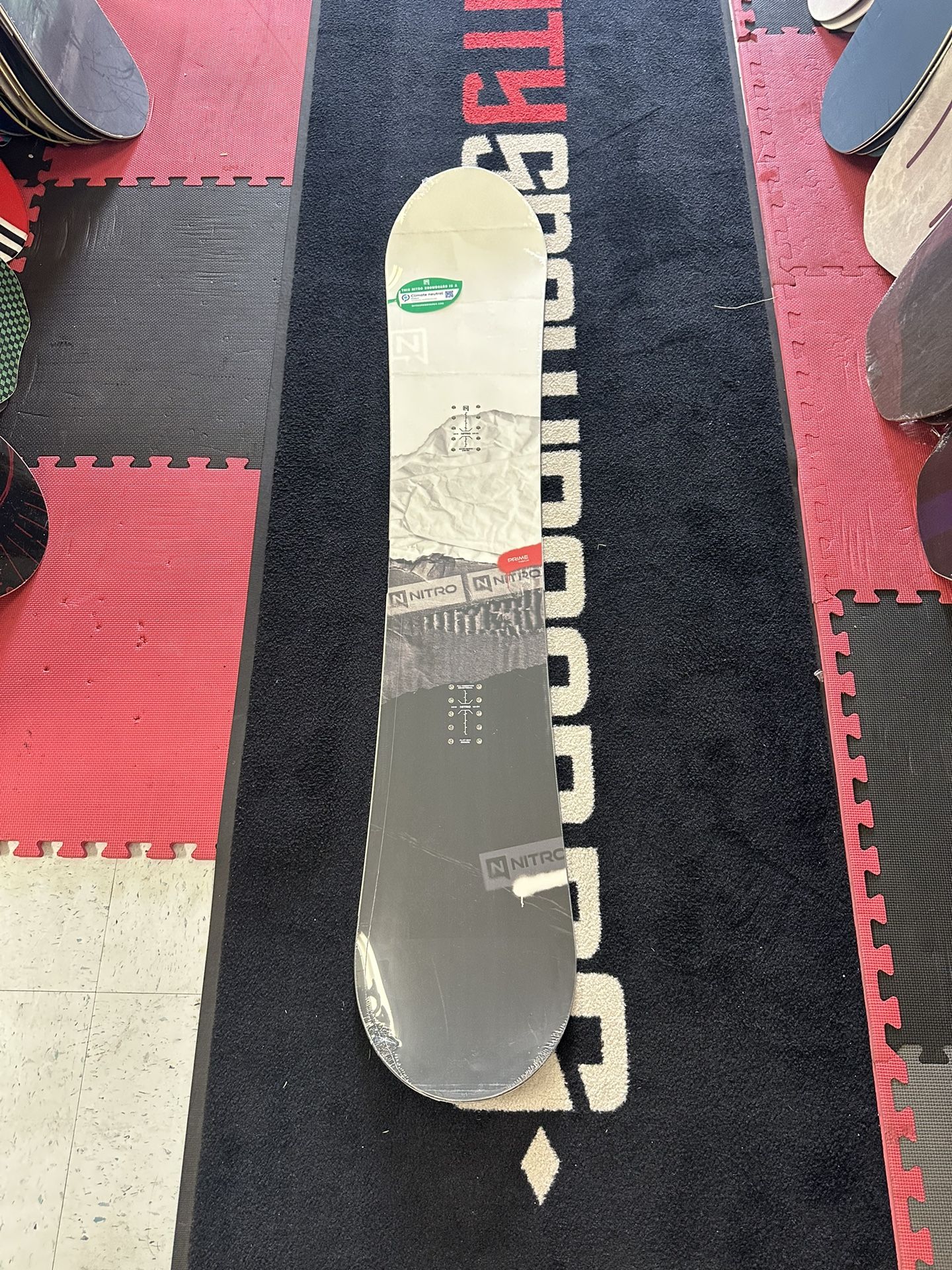 new 2024 Nitro mens snowboard for Sale in Las Vegas, NV OfferUp