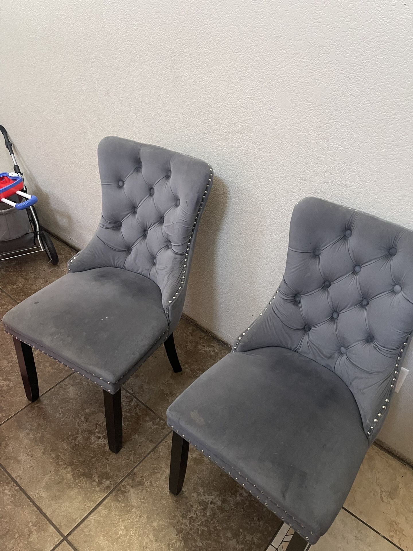 table chairs