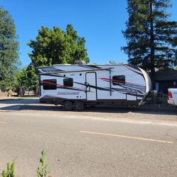 2019 Shockwave Toyhauler