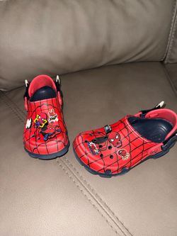 Spiderman crocs size Juniors 1