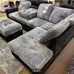 New Sectional Sofa With Ottoman And Free Delivery 
