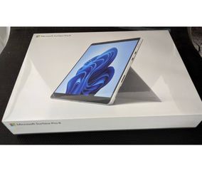 Microsoft Surface Pro 8 - i7