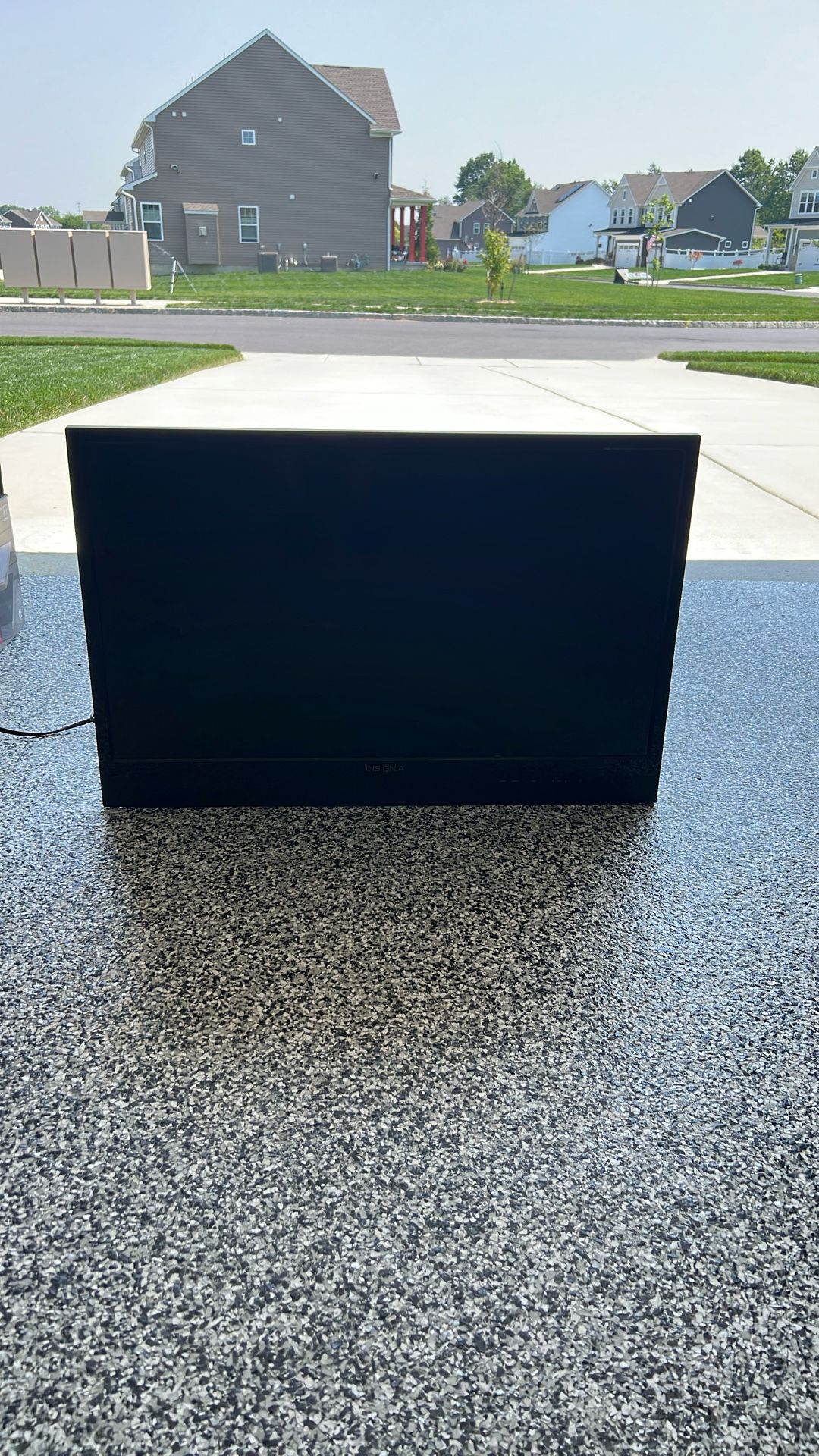 Insignia 31 in Tv- Not A Smart Tv