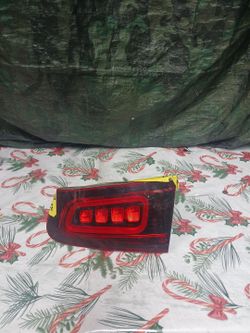 2021-22 Mercedes glc300 Right Trunk Light