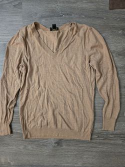 Worthington V-neck long sleeve sweater