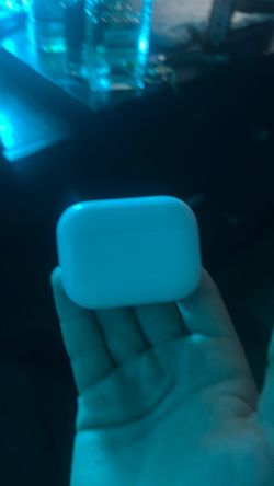 AirPods 4