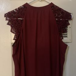 Woman’s Small Express Lace bell sleeve top