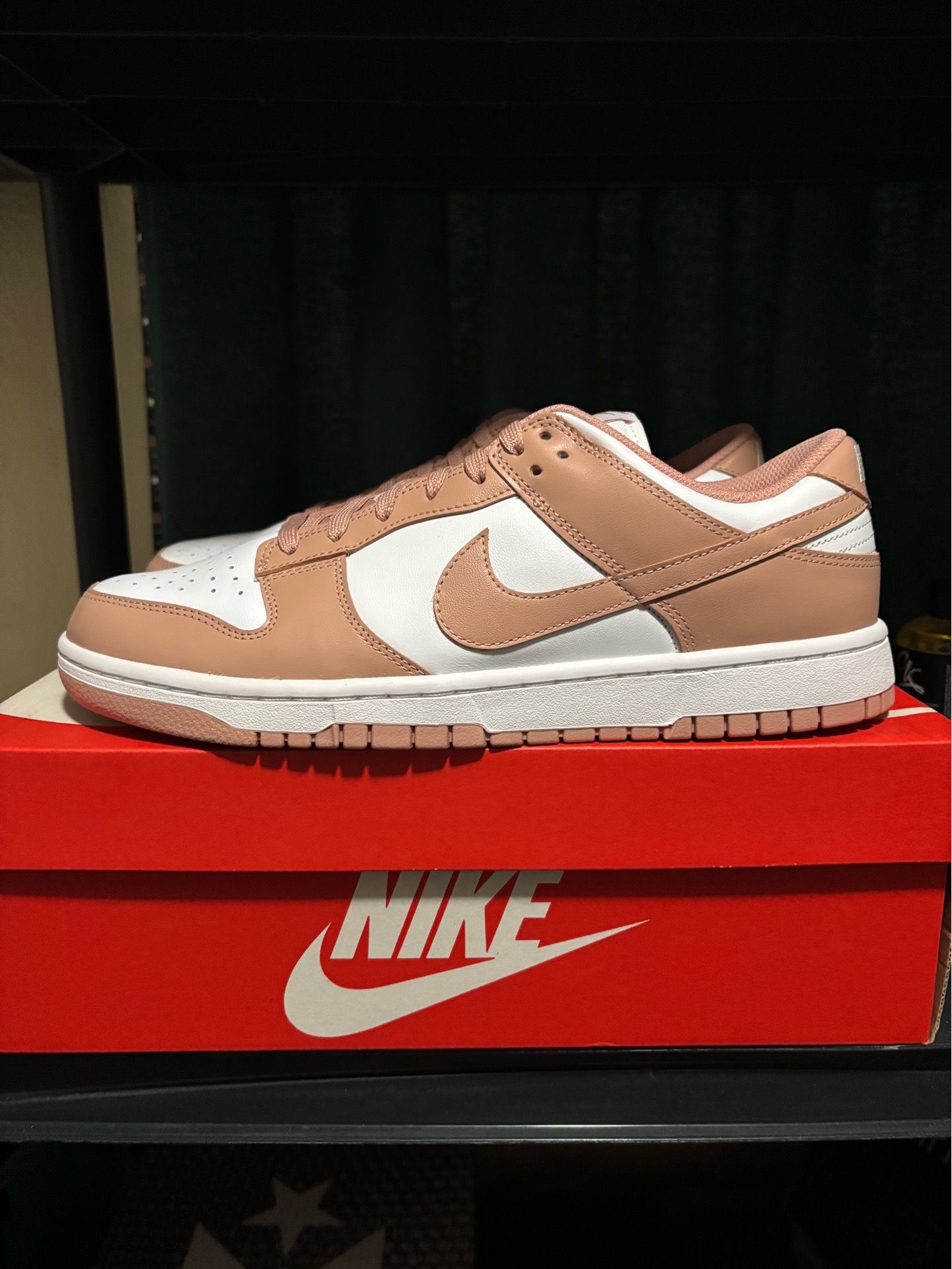 Rose Whisper Dunk Low