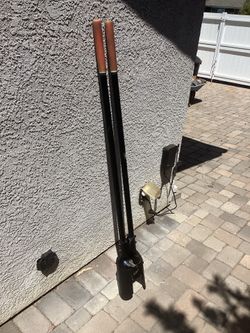 Fiberglass handle post hole digger (Razorback)