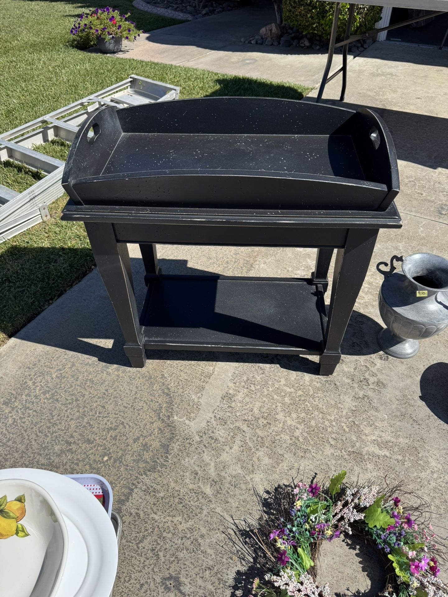Serving End table