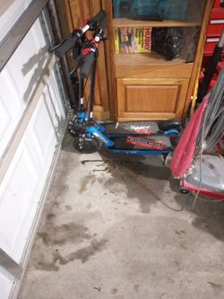 Tow Scooter Razor