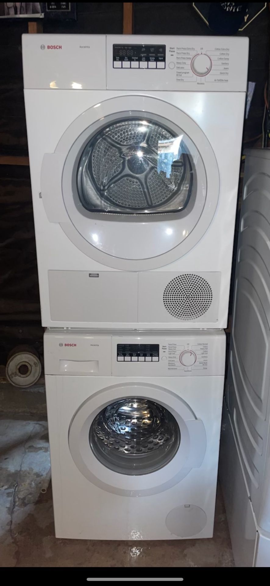 BOSH WASHER/DRYER. 