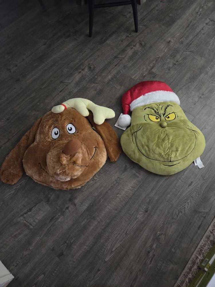 Huge Grinch And Max Wall Hangers