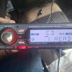 STEREO SONY CD AUX GOOD CONDICIÓN ABLO ESPAÑOL