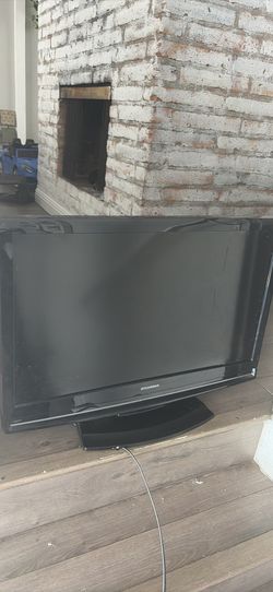 Sylvania LC320SSX 32" LCD TV