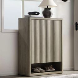 New assembled Shoe Cabinet 44" Tall Large Storage Organizer Modern Shoe Rack with Doors & 4 Shelves Mid Century Free Standing 6-Tier Cabinet for Entry