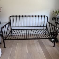 Daybed