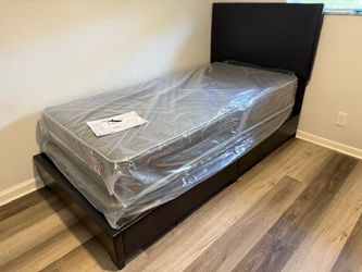 NEW MATTRESS TWIN SIZE PLUSH WITH BOX SPRING