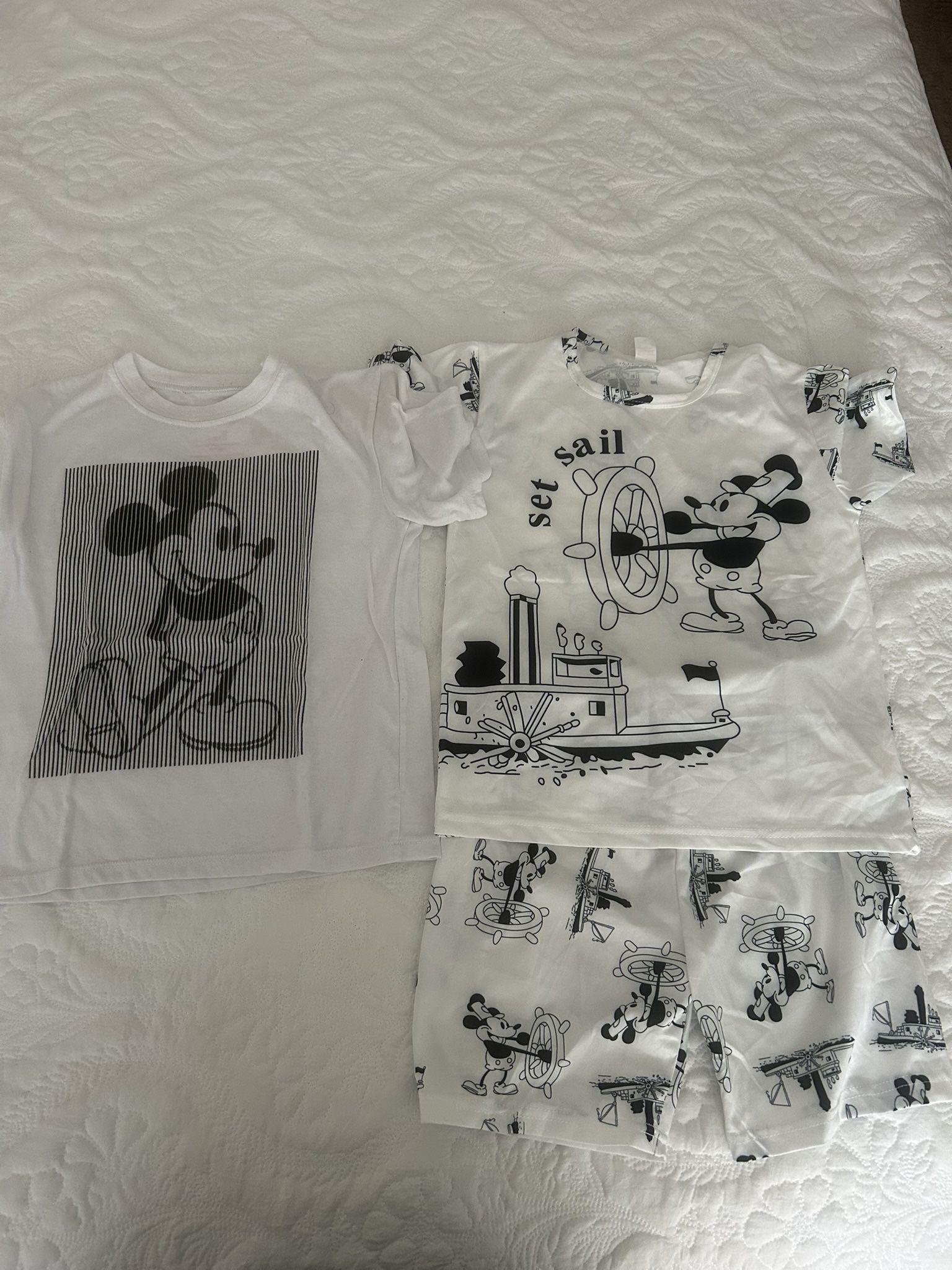Boy Disney Short Shirts 7/8T