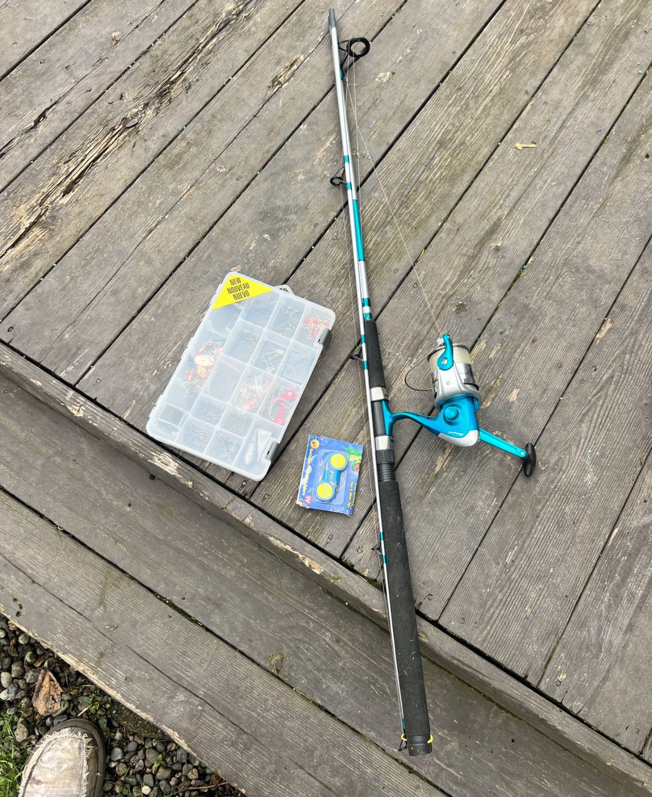 Fishing Pole With Small Tackle Box 