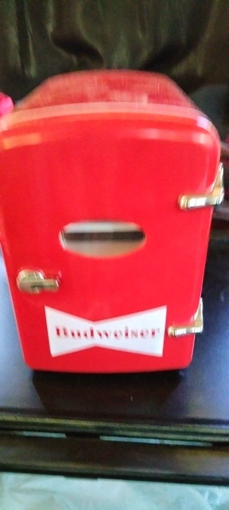 Budweizer Mini Refridgerator