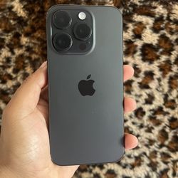 Apple iPhone 15 Pro 128gb Unlocked / Liberado