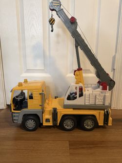 Crane truck