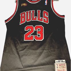 *Authentic 97-98 NBA Finals Michael Jordan Mitchell & Ness Bulls Jersey XL