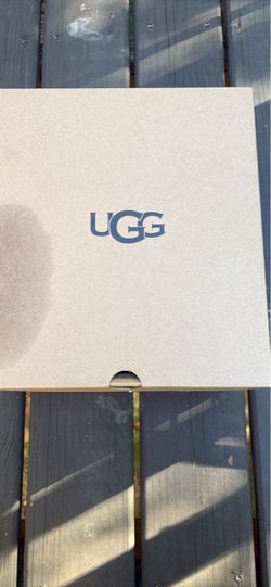 UGGS